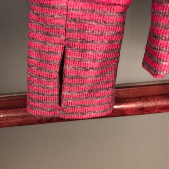 Running Room Sweater - Picture 3 of 4